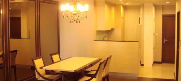 Кондоминиум  с 1 спальней в Сатхон, Таиланд № 10210 3