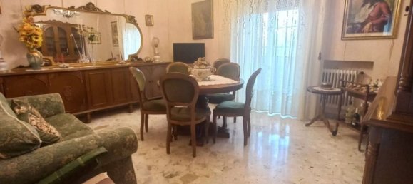 3 chambres Appartement à Taranto, Italy No. 379482 7