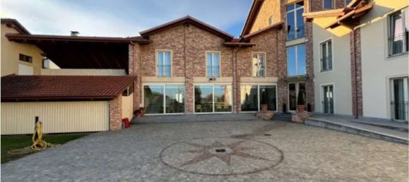 Bâtiment à Riva presso Chieri, Italy 2893m² No. 9049 17