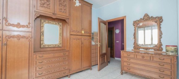 2 bedrooms Apartment in Turin, Italy No. 379505 12