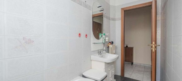 2 bedrooms Apartment in Turin, Italy No. 379505 14