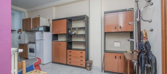 2 bedrooms Apartment in Turin, Italy No. 379505 2