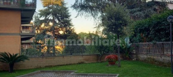 Apartamento de 4 dormitorios en Rome, Italy No. 15228 20