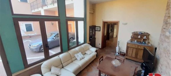 Casa de 4 dormitorios en Curti, Italy No. 132255 14