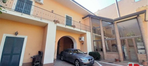 Casa de 4 dormitorios en Curti, Italy No. 132255 34