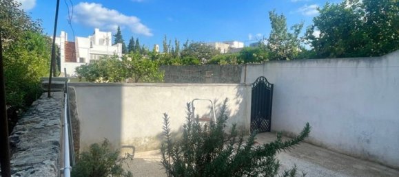 70m² Commercial property in Alessano, Italy No. 165249 15