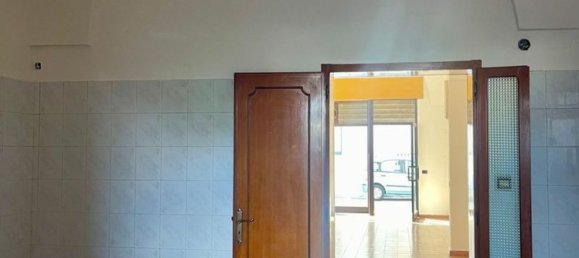 70m² Commercial property in Alessano, Italy No. 165249 16