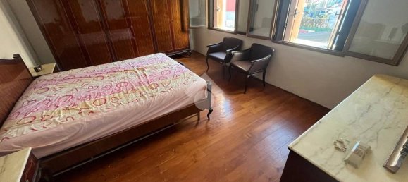 4 bedrooms House in Torrebelvicino, Italy No. 91636 9