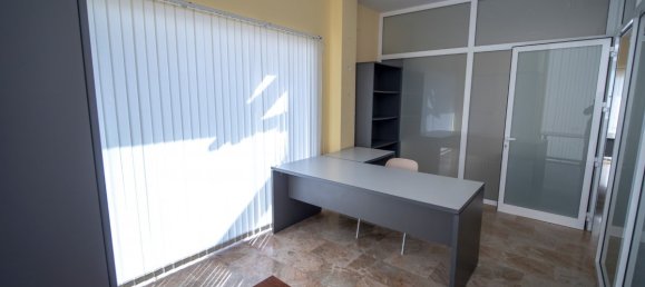 Propiedad comercial en Rota, Spain 75 m² No. 75034 13