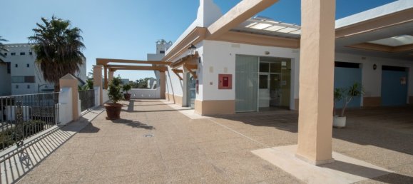 Propiedad comercial en Rota, Spain 75 m² No. 75034 4