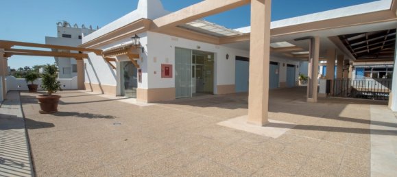 Propiedad comercial en Rota, Spain 75 m² No. 75034 3