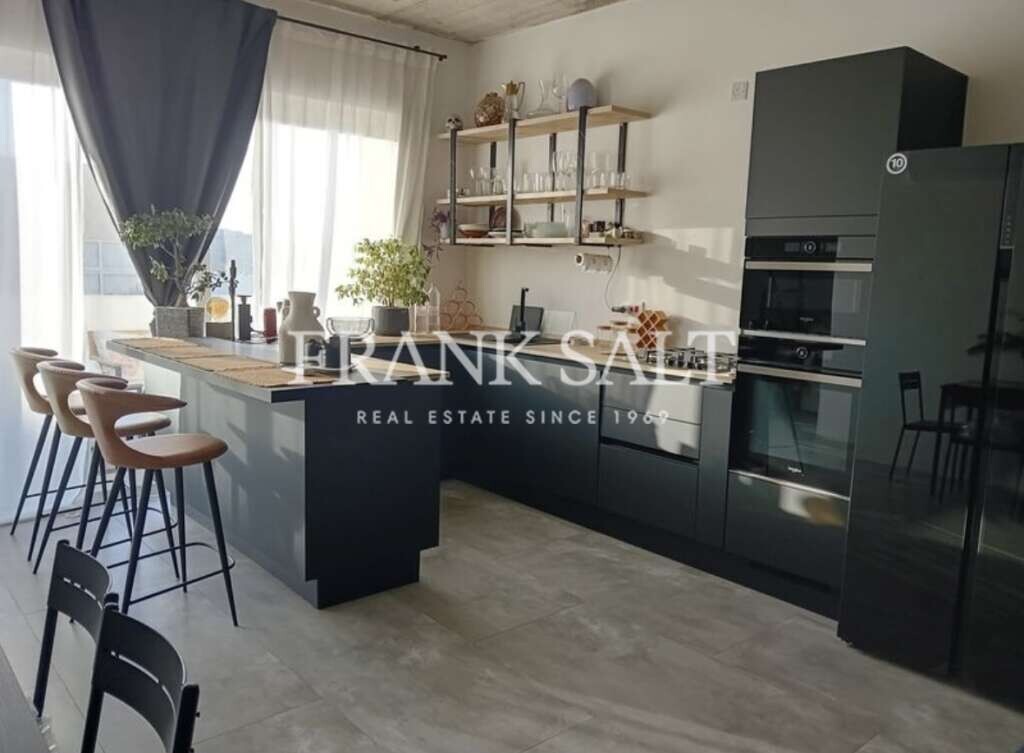 1 غرف نوم بانتهاوس في Gzira, Malta رقم 5150