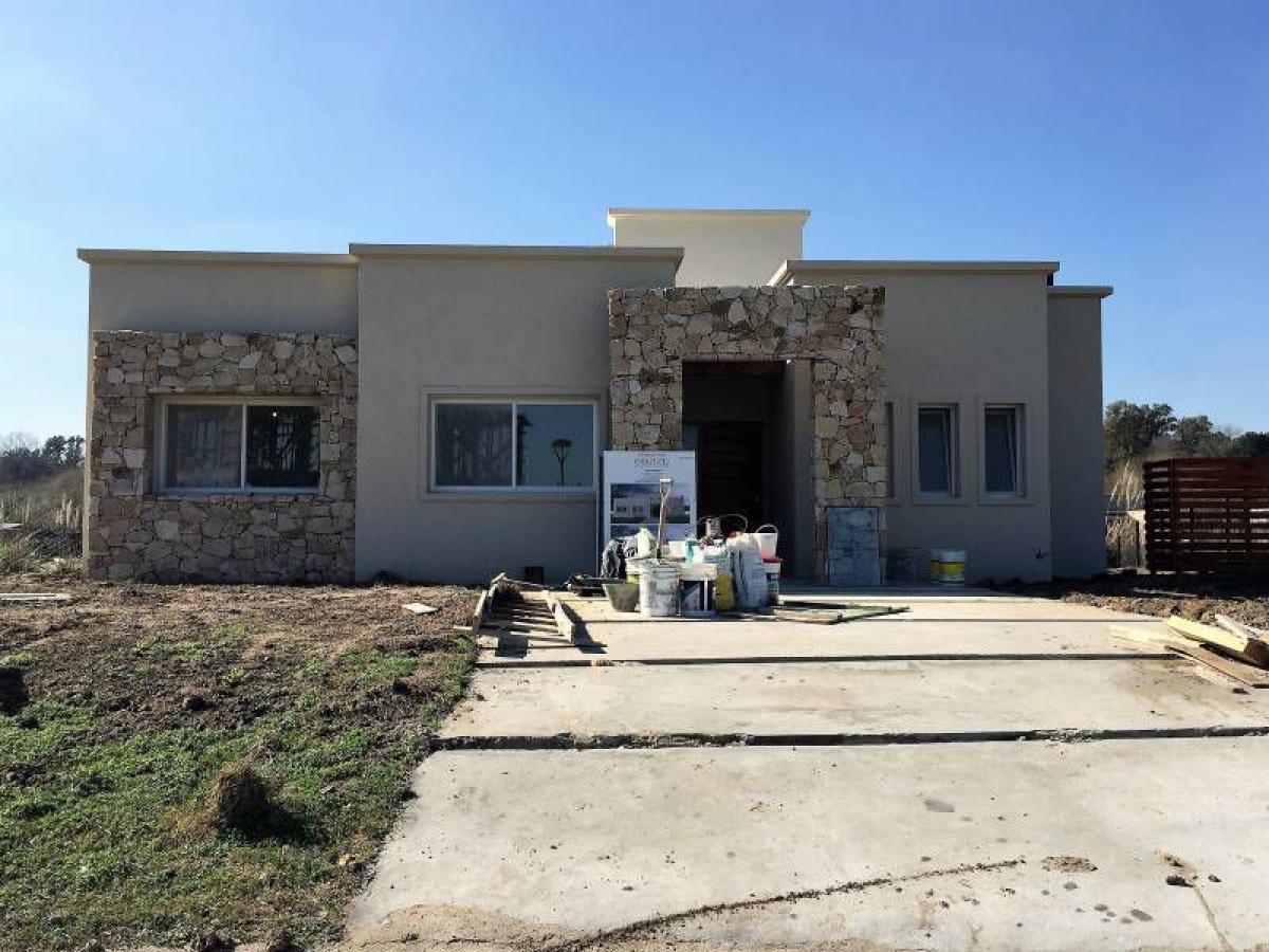 3 bedrooms House in Escobar, Argentina No. 92194