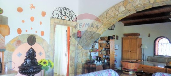 4 bedrooms Villa in Castellammare del Golfo, Italy No. 102455 8