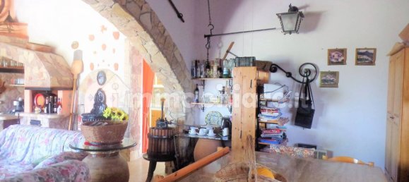 4 bedrooms Villa in Castellammare del Golfo, Italy No. 102455 6