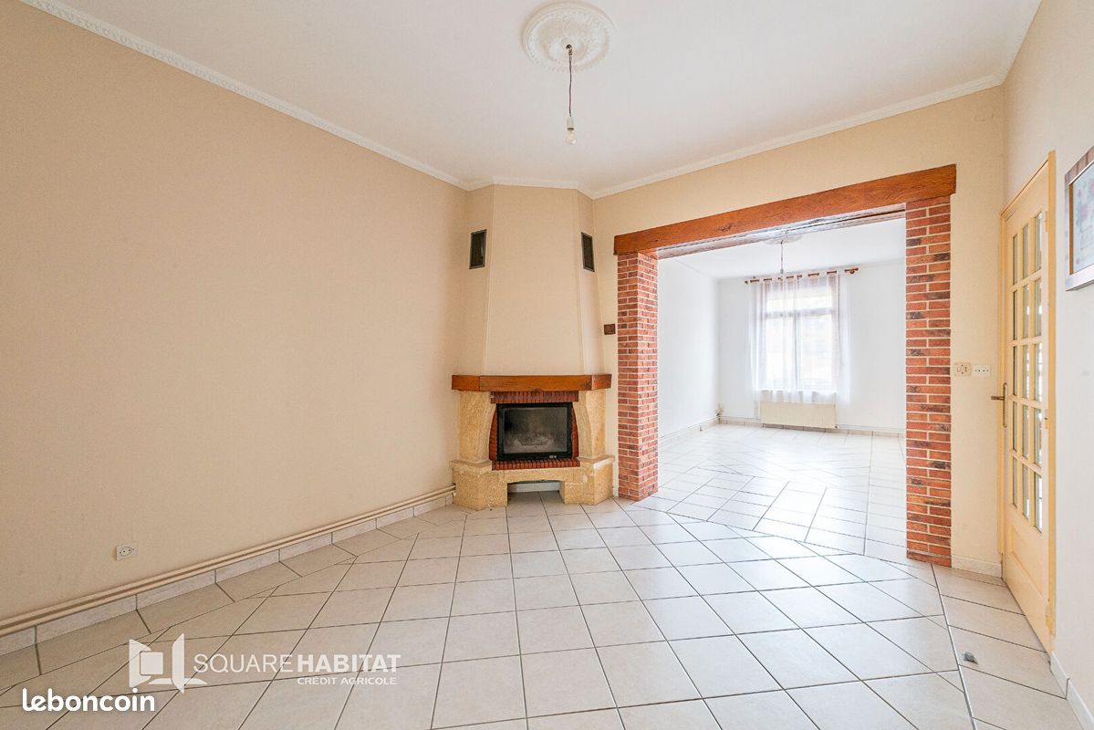 3 bedrooms House in Valenciennes, France No. 281168