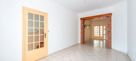 3 bedrooms House in Valenciennes, France No. 281168 4