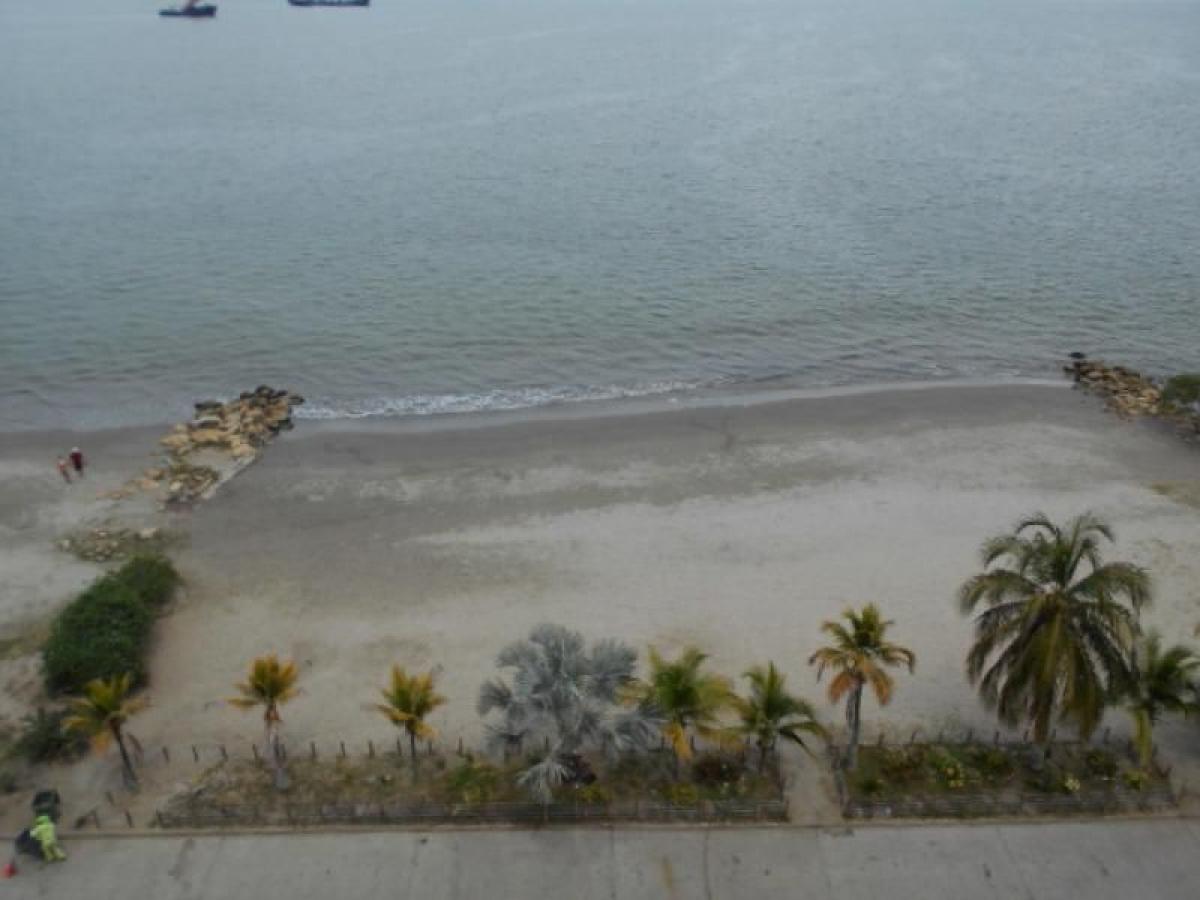 Дом с 4 спальнями в Боливар, Колумбия № 5645