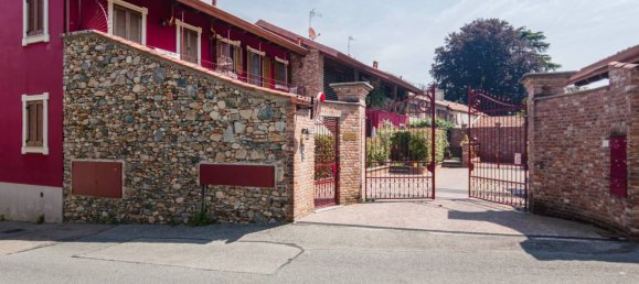 2 bedrooms House in Rivoli, Italy No. 264129 34