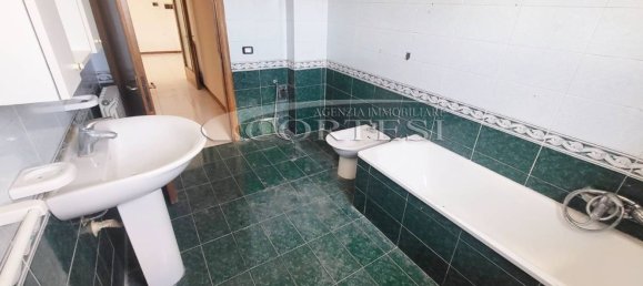 3 rooms Apartment in Perugia, Italy No. 272292 12
