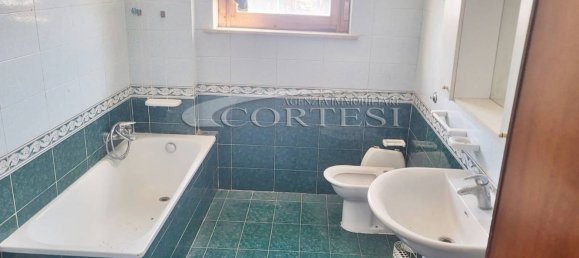 3 rooms Apartment in Perugia, Italy No. 272292 10