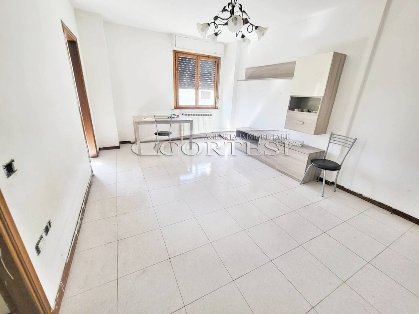 3 rooms Apartment in Perugia, Italy No. 272292