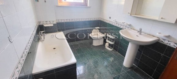 3 rooms Apartment in Perugia, Italy No. 272292 13