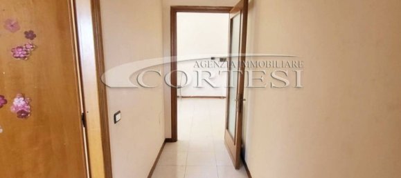 3 rooms Apartment in Perugia, Italy No. 272292 8