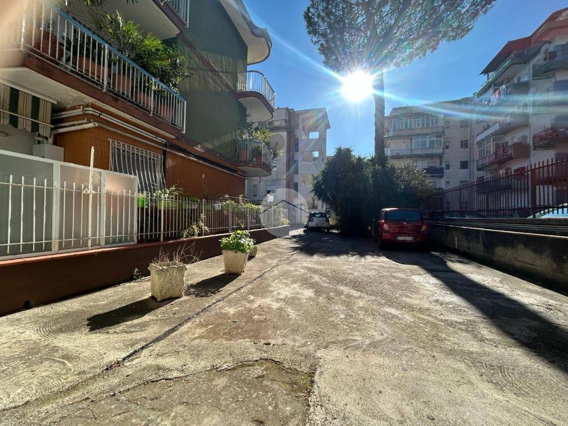 Apartamento T2 em Naples, Italy N.º 218311