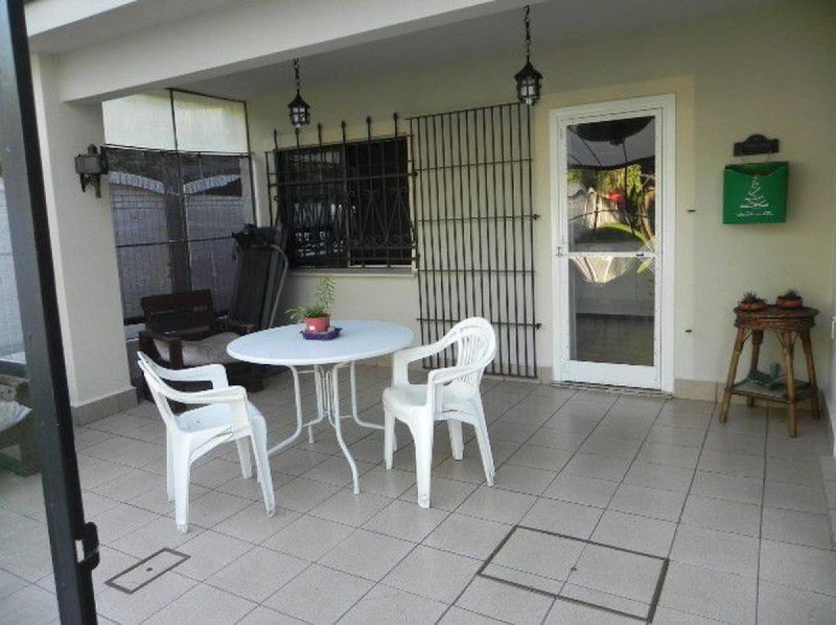 3 Schlafzimmer Haus in Moreno, Argentina, Nr. 60595