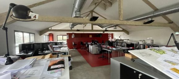 330m² Office in Amiens, France No. 89067 6