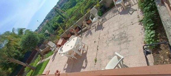 4-salle Appartement à Catania, Italy No. 200173 4