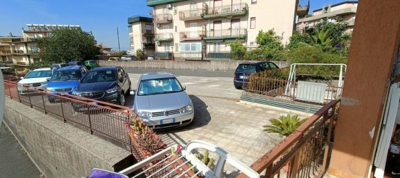 4-salle Appartement à Catania, Italy No. 200173 10