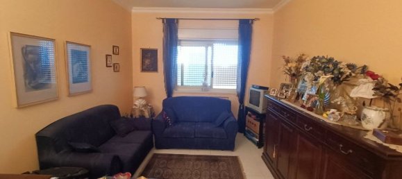 4-salle Appartement à Catania, Italy No. 200173 18