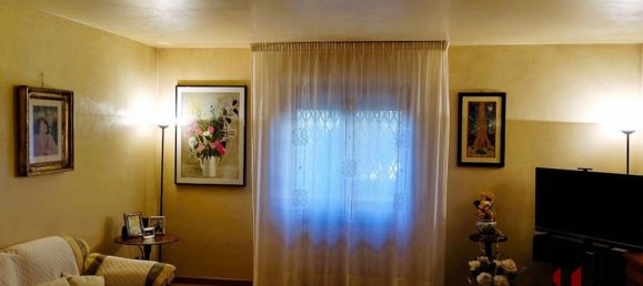 4 rooms Duplex in Prato, Italy No. 85023 11