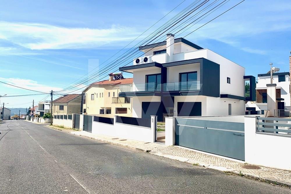 4 bedrooms House in Odivelas, Portugal No. 84231