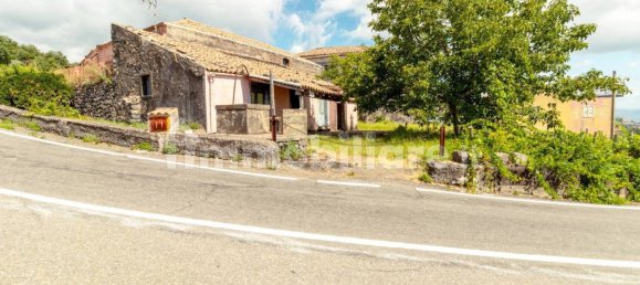 Дом с 3 спальнями в Мило, Италия № 335318 2