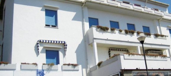 20 bedrooms Hotel in Rosignano Marittimo, Italy No. 589 2