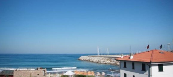 20 bedrooms Hotel in Rosignano Marittimo, Italy No. 589 3