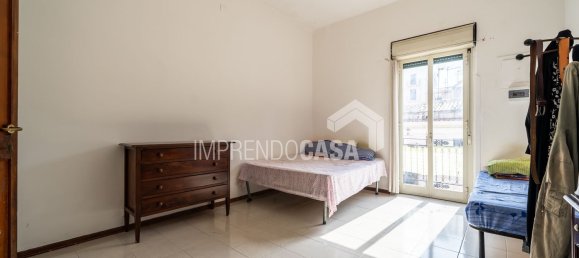 3 Schlafzimmer Wohnung in Palermo, Italy, Nr. 331874 6