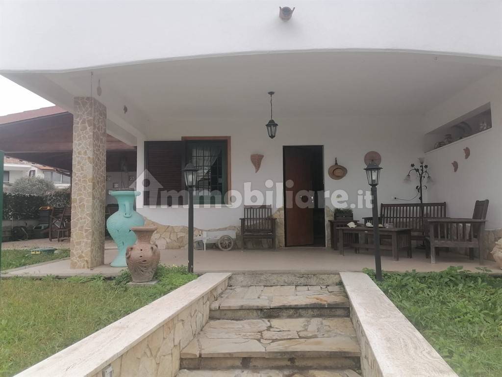 2 bedrooms Villa in Anzio, Italy No. 377286