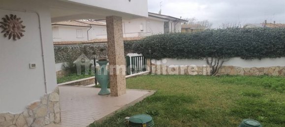 2 bedrooms Villa in Anzio, Italy No. 377286 4