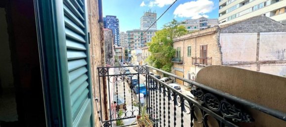 3 bedrooms Apartment in Palermo, Italy No. 348447 11