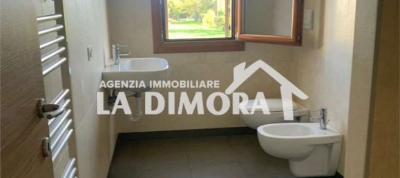 Квартира с 4 комнатами в Пьеве ди Солиго, Италия № 202373 19