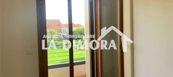 Квартира с 4 комнатами в Пьеве ди Солиго, Италия № 202373 32