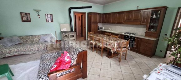 5 Schlafzimmer Haus in Castellinaldo d'Alba, Italy, Nr. 82249 10