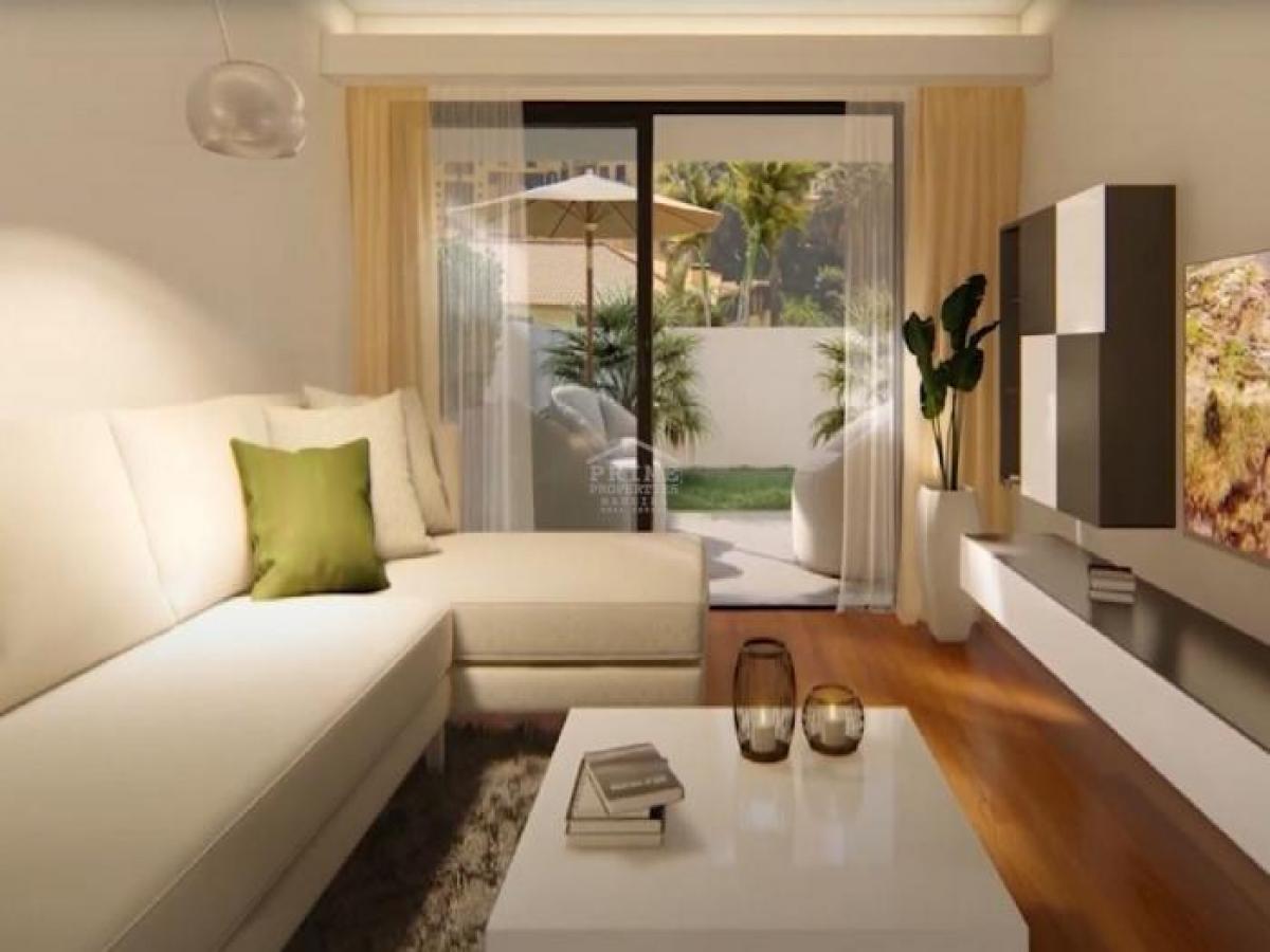 Apartamento de 2 dormitorios en Funchal, Portugal No. 986