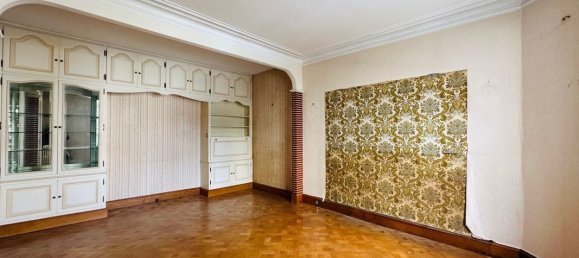 3 bedrooms House in Tours, France No. 89965 2