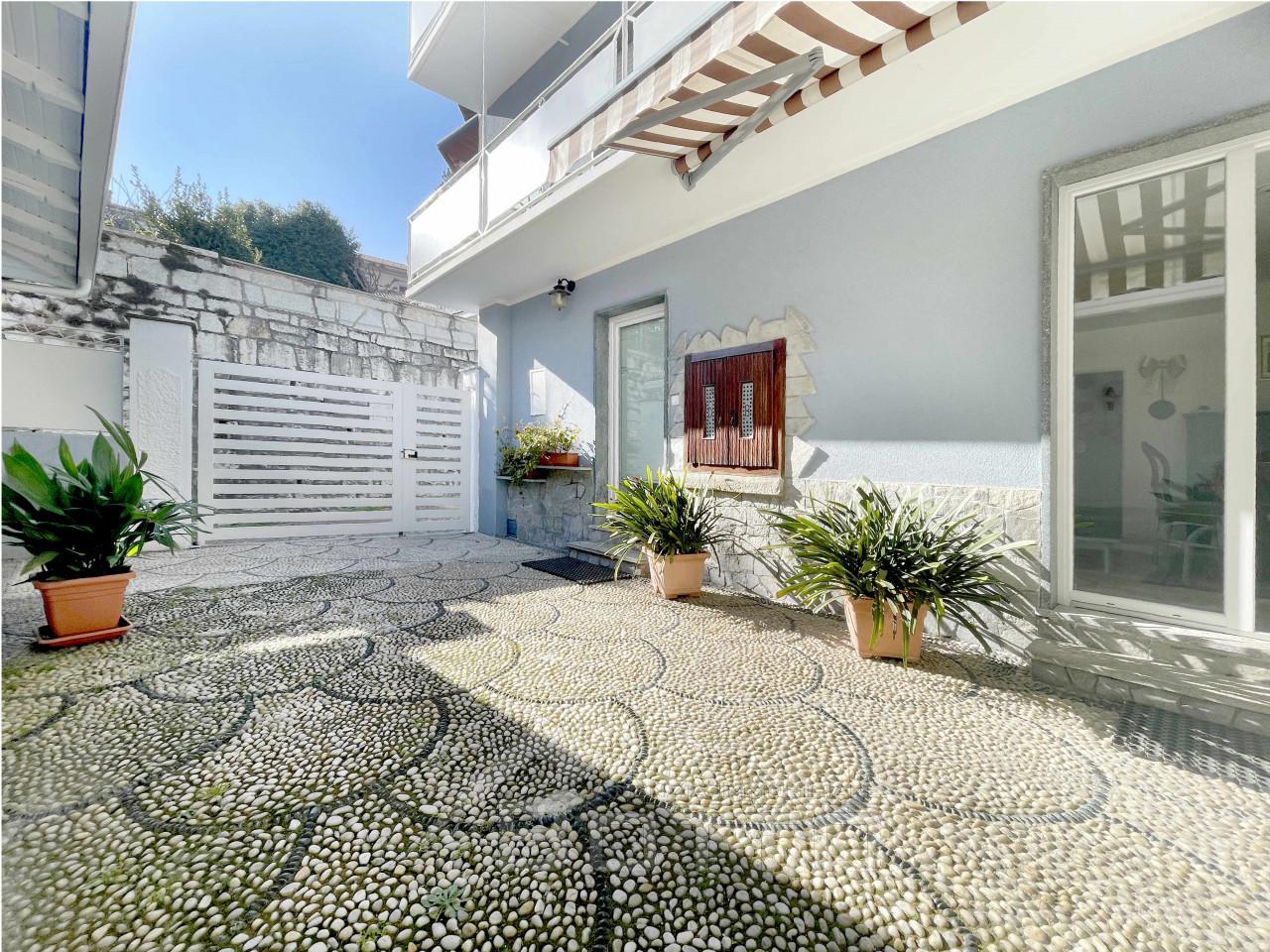 6 rooms House in Soriso, Italy No. 226582