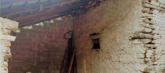 6 rooms House in Beura-Cardezza, Italy No. 255237 15